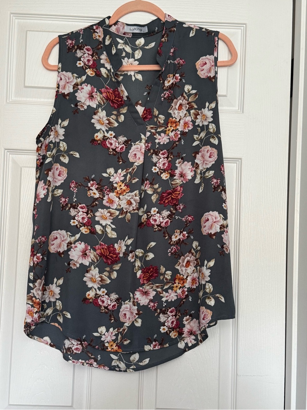 Floral Sleeveless V-Neck Blouse - Charcoal with Pink Floral